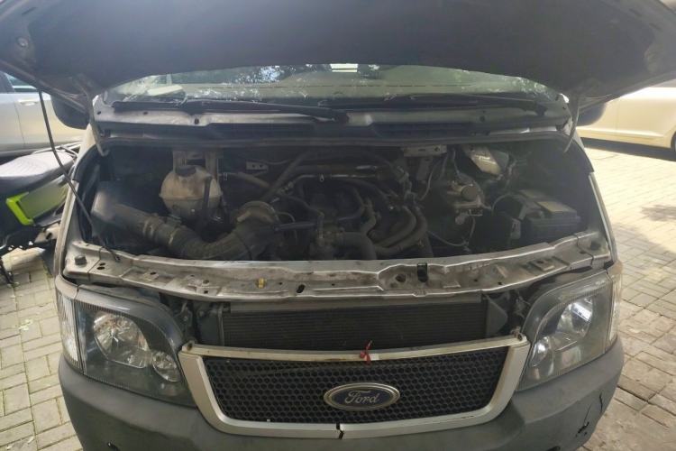 Used Ford Classic Transit  Engine Bay