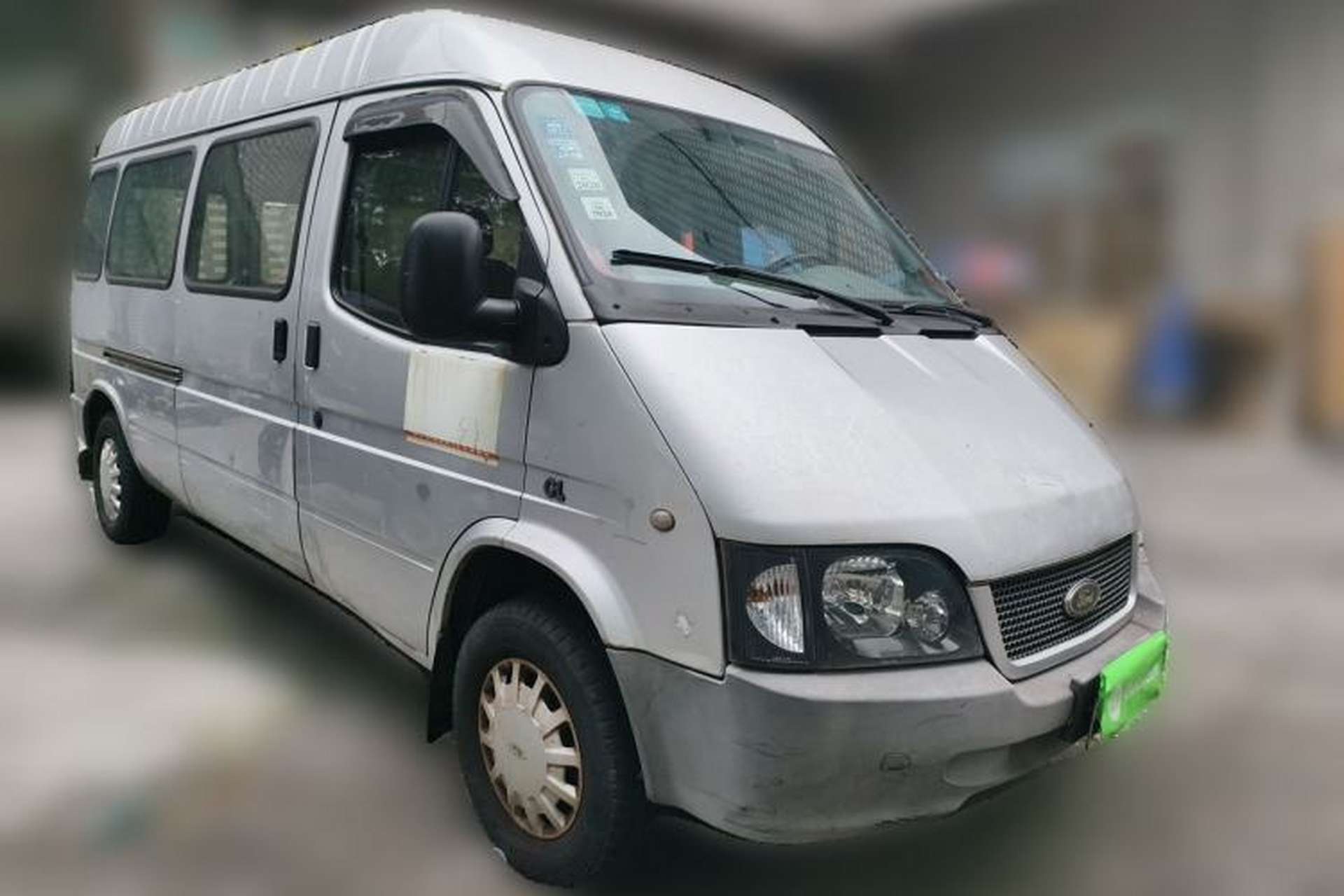 Used Ford Classic Transit 2016 2.4L Gasoline Long-Wheelbase 6-Seater Mid-Height Multi-Function Vehicle 4G69S4N Front Right 45 Deg
