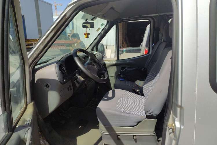 Used Ford Classic Transit 2016 2.8T Diesel Short-Wheelbase 6-Seater Mid-Roof Multifunction Vehicle JX493ZLQ4 Left Rear Seat