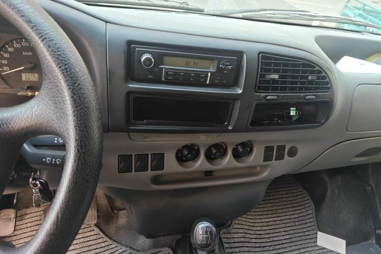 Used Ford Classic Transit  Audio And AC Panel