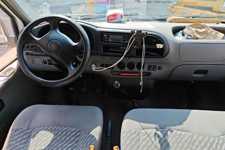 Used Ford Classic Transit 2016 2.8T Diesel Short-Wheelbase 6-Seater Mid-Roof Multifunction Vehicle JX493ZLQ4 Center Console