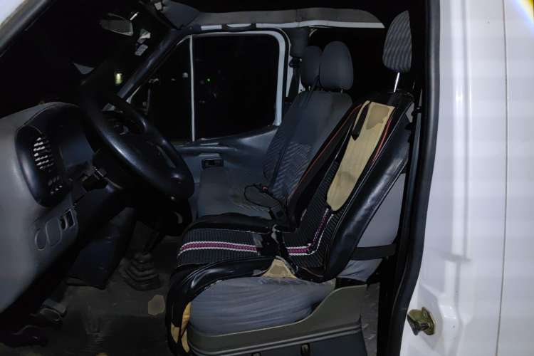 Used Ford Classic Transit 2016 2.8T Diesel Short-Wheelbase 6-Seater Mid-Roof Multifunction Vehicle JX493ZLQ4 Left Front Seat
