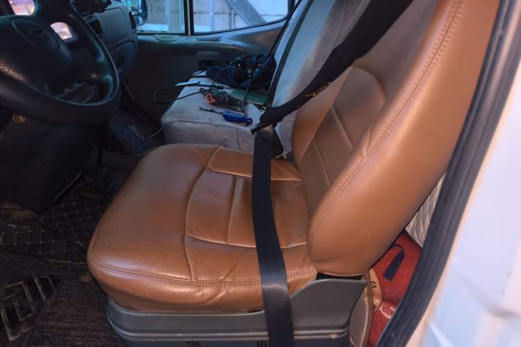 Used Ford Classic Transit 2016 2.8T Diesel Short-Wheelbase 6-Seater Mid-Roof Multifunction Vehicle JX493ZLQ4 Left Front Seat