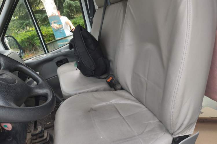 Used Ford Classic Transit 2016 2.8T Diesel Short-Wheelbase 6-Seater Mid-Roof Multifunction Vehicle JX493ZLQ4 Left Front Seat