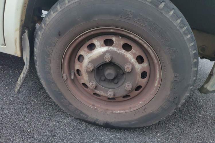 Used Ford Classic Transit  Right Front Wheel Hub