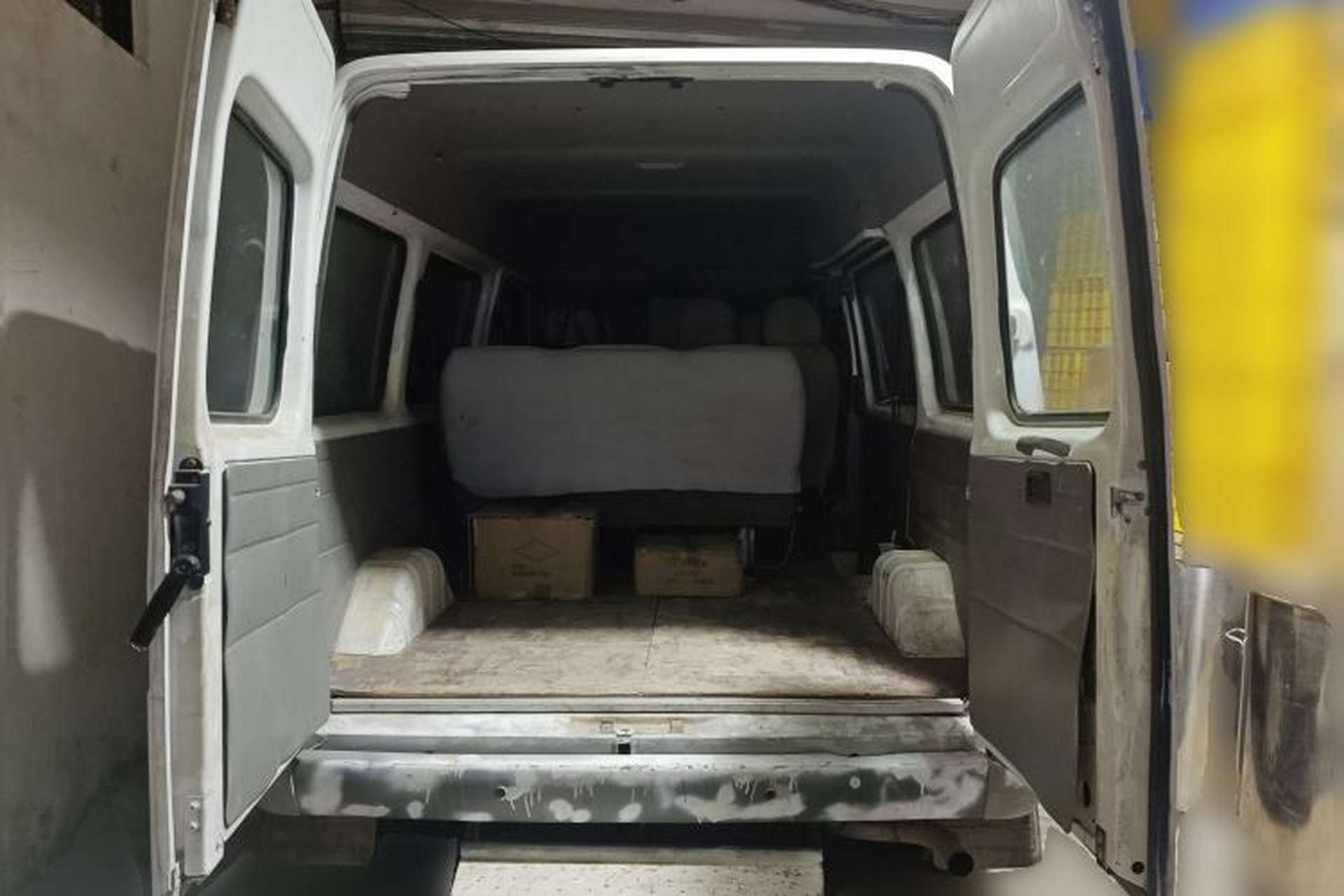 Used Ford Classic Transit  Trunk