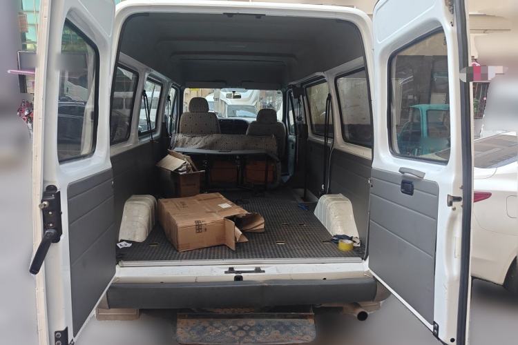 Used Ford Classic Transit  Trunk