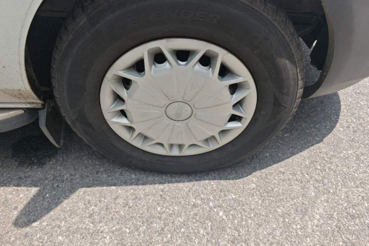 Used Ford Classic Transit  Right Front Wheel Hub