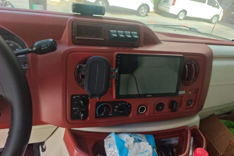 Used Ford E350  Audio And AC Panel
