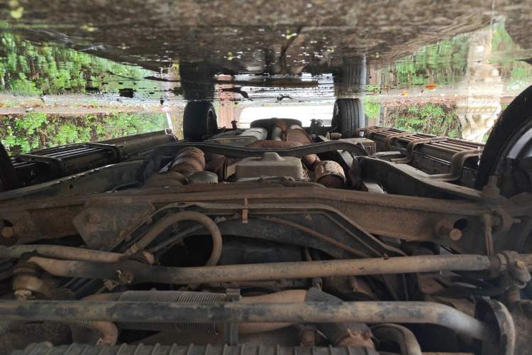 Used Ford E350  Chassis Front