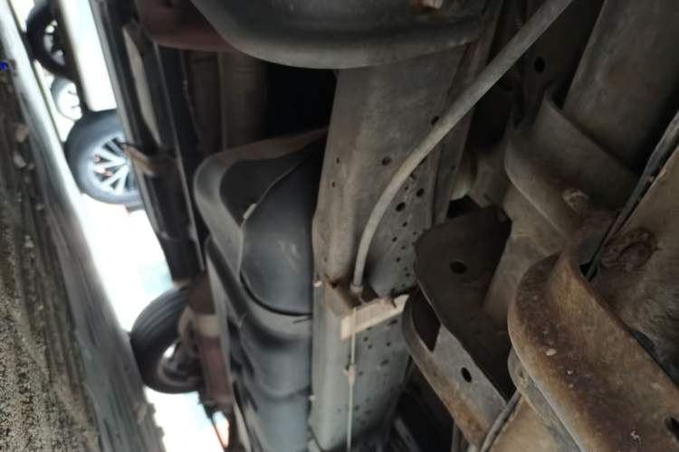 Used Ford E350  Chassis Front Left