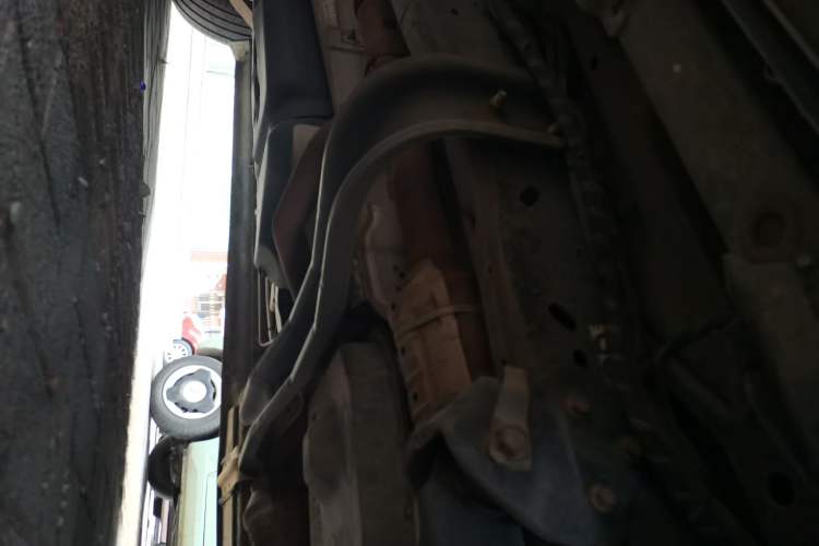 Used Ford E350  Chassis Front Right
