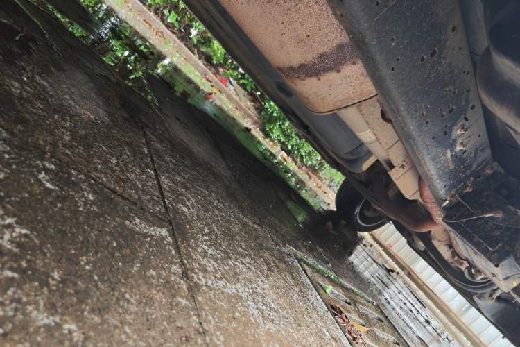 Used Ford E350  Chassis Rear Right