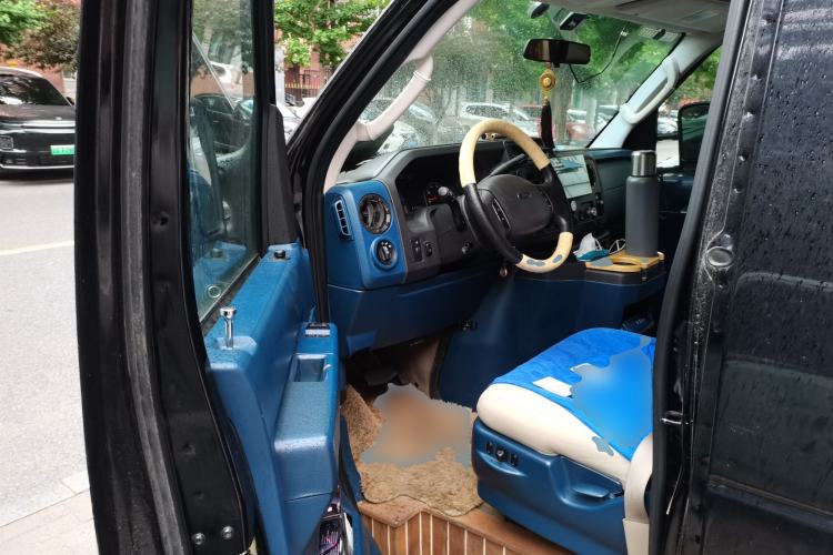 Used Ford E350  Driver Seat