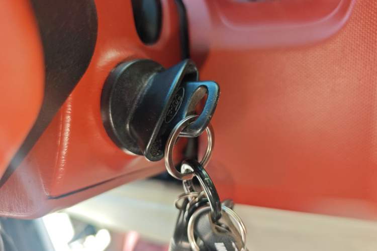 Used Ford E350  Vehicle Key