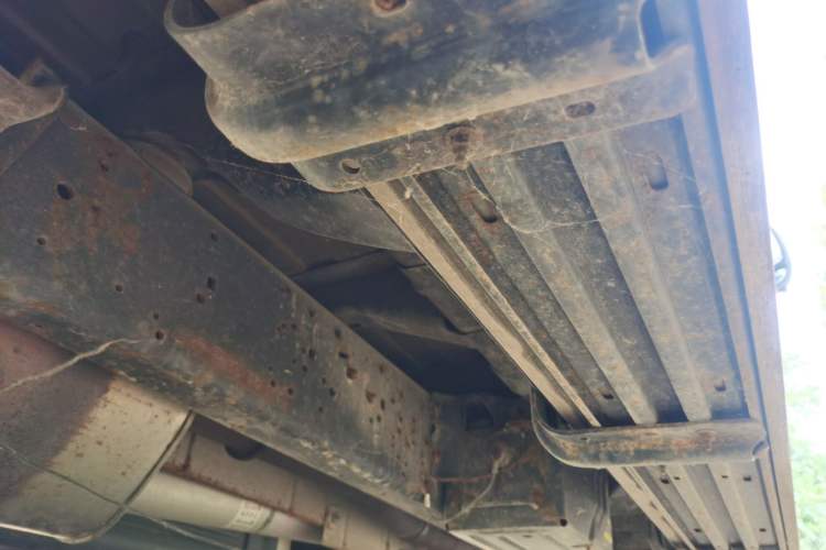 Used Ford E350 2011 5.4L Standard Yacht Edition Chassis Rear Right