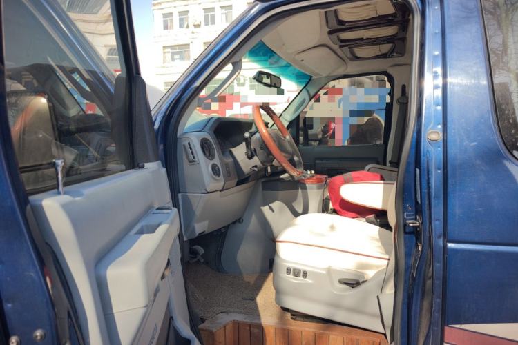 Used Ford E350 2011 5.4L Standard Yacht Edition Driver Seat