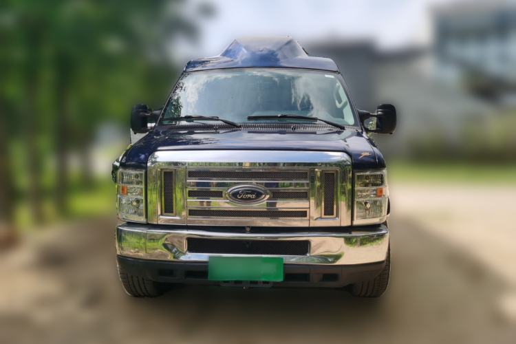 Used Ford E350 2011 5.4L Standard Yacht Edition Front