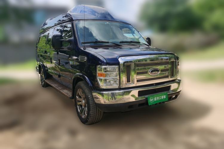 Used Ford E350 2011 5.4L Standard Yacht Edition Front Right 45 Deg