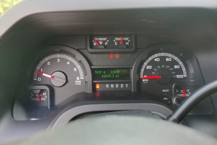 Used Ford E350 2011 5.4L Standard Yacht Edition Instrument Cluster