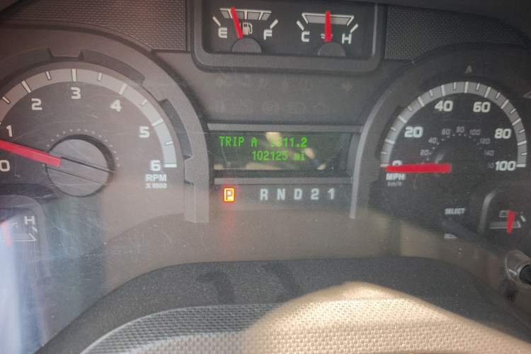 Used Ford E350 2011 5.4L Standard Yacht Edition Odometer Close Up
