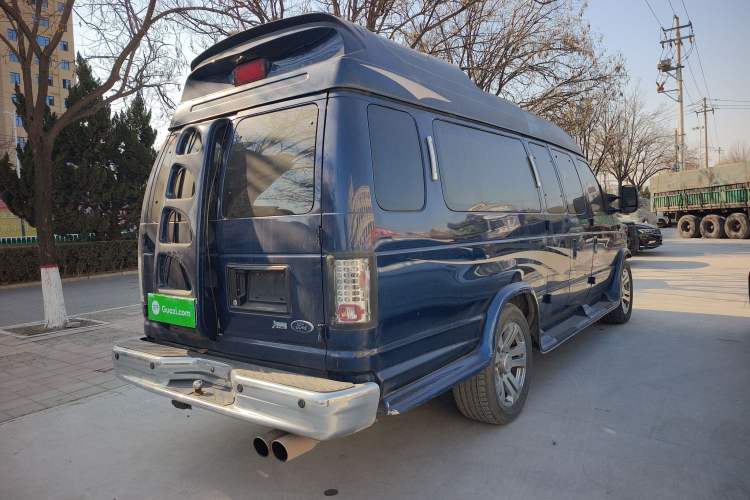 Used Ford E350 2011 5.4L Standard Yacht Edition Rear Right 45 Deg