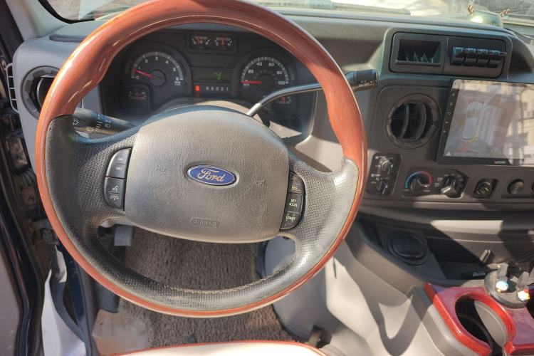 Used Ford E350 2011 5.4L Standard Yacht Edition Steering Wheel