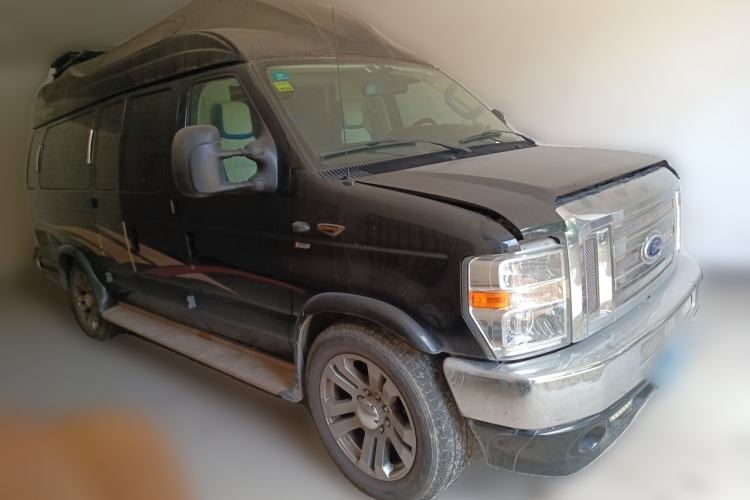 Used Ford E350  Front Right 45 Deg