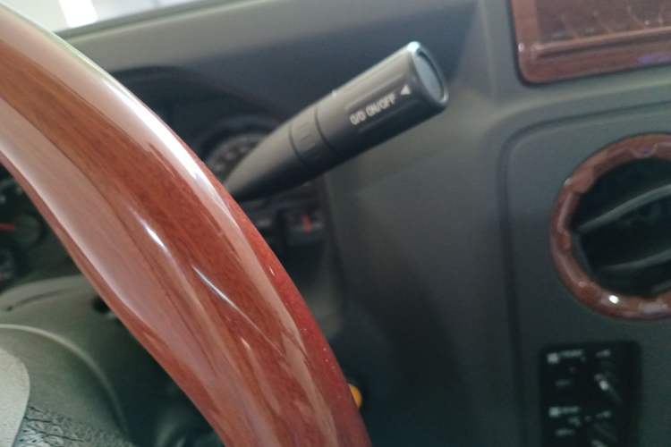 Used Ford E350  Gear Lever