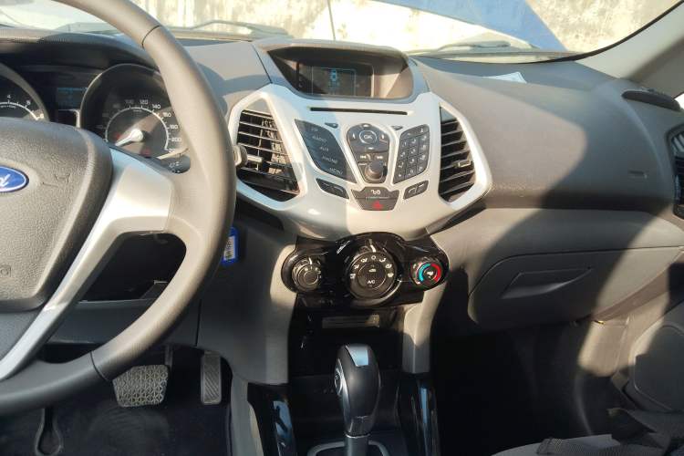 Used Ford EcoSport 2013 1.5L Automatic Fashion Model Audio And AC Panel