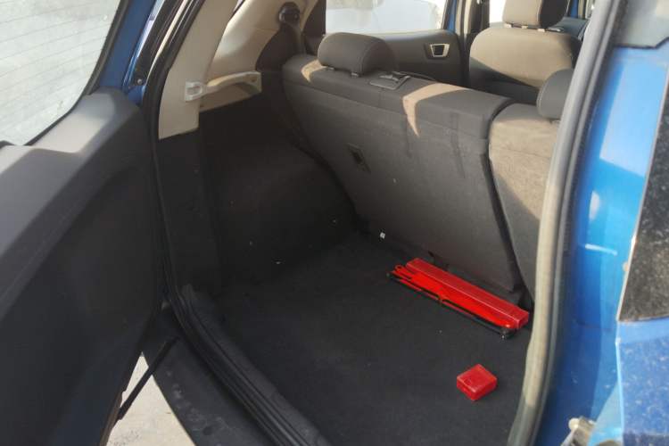 Used Ford EcoSport 2013 1.5L Automatic Fashion Model Trunk