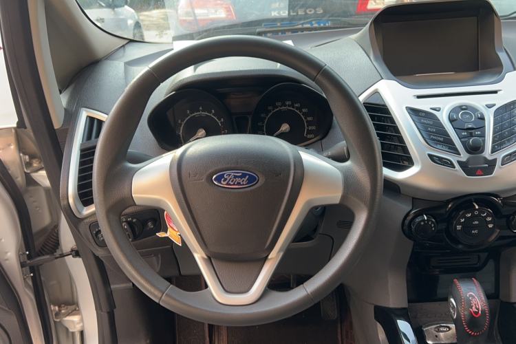 Used Ford EcoSport 2013 1.5L Automatic Fashion Model Interior 4