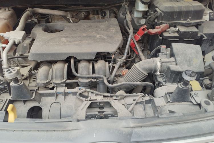 Used Ford EcoSport 2013 1.5L Manual Fashion Model Engine Bay