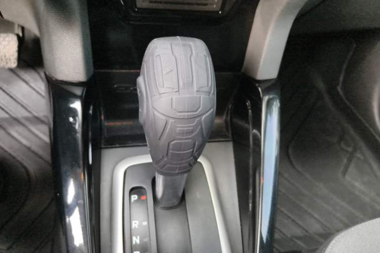 Used Ford EcoSport 2013 1.5L Automatic Fashion Model Gear Lever