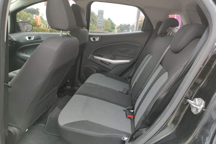Used Ford EcoSport 2013 1.5L Automatic Fashion Model Interior 3