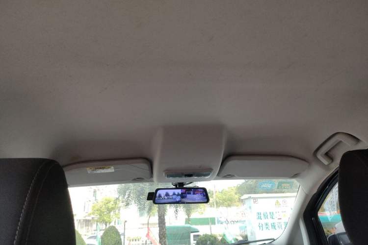 Used Ford EcoSport 2013 1.5L Automatic Fashion Model Interior 4