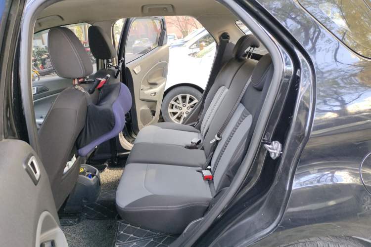 Used Ford EcoSport 2013 1.5L Automatic Fashion Model Left Rear Seat
