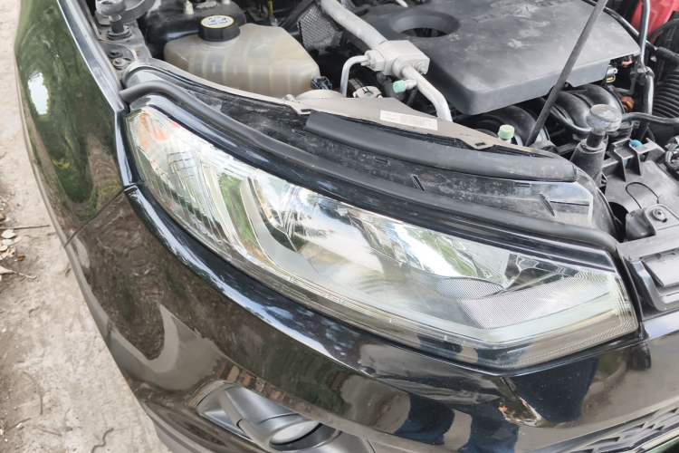 Used Ford EcoSport 2013 1.5L Automatic Fashion Model Right Front Headlight