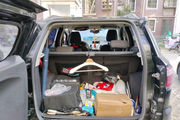 Used Ford EcoSport 2013 1.5L Automatic Fashion Model Trunk
