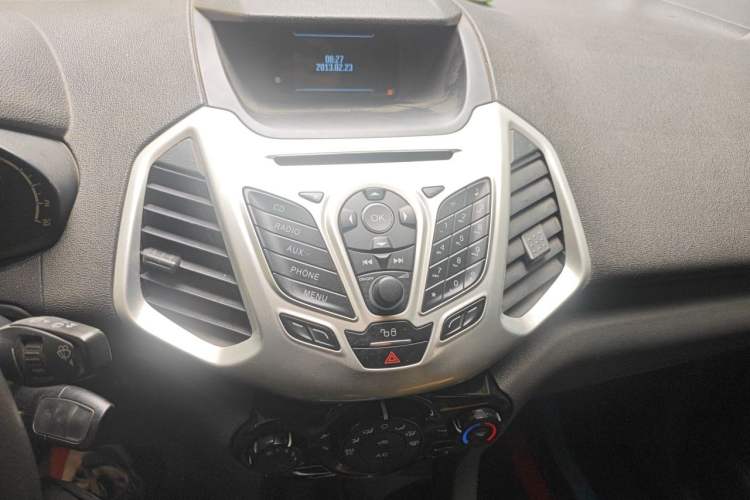 Used Ford EcoSport 2013 1.5L Automatic Fashion Model Audio And AC Panel