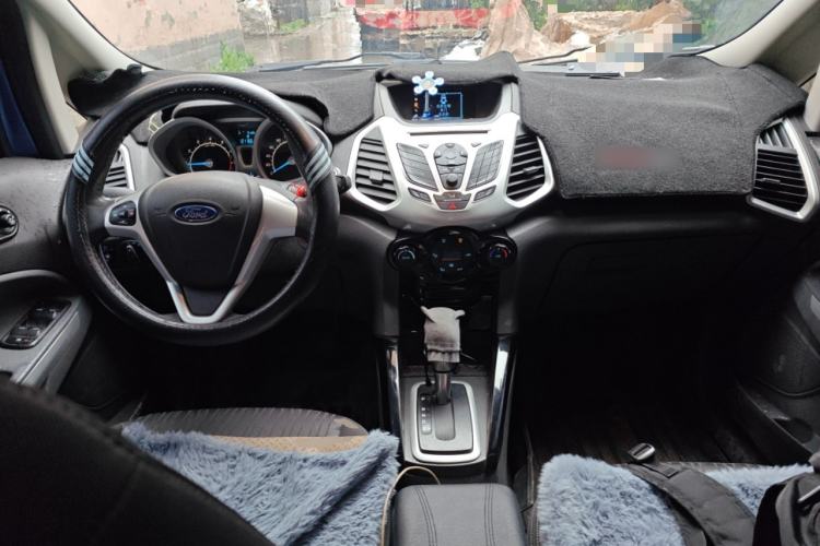 Used Ford EcoSport 2013 1.5L Automatic Prestige Model Center Console