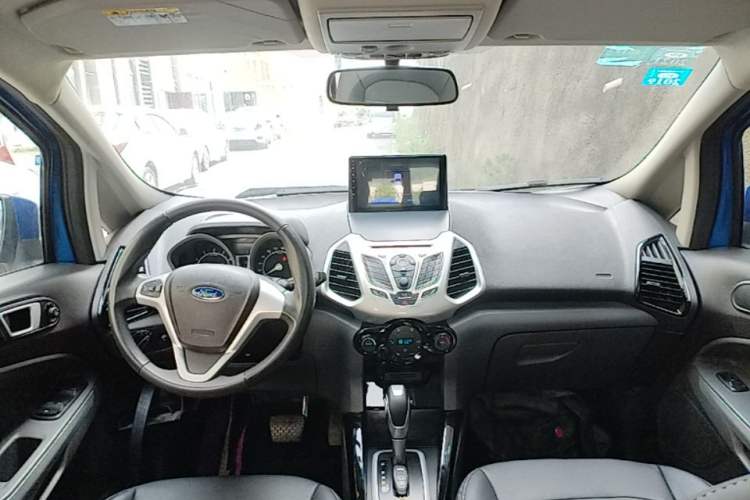 Used Ford EcoSport 2013 1.5L Automatic Prestige Model Center Console