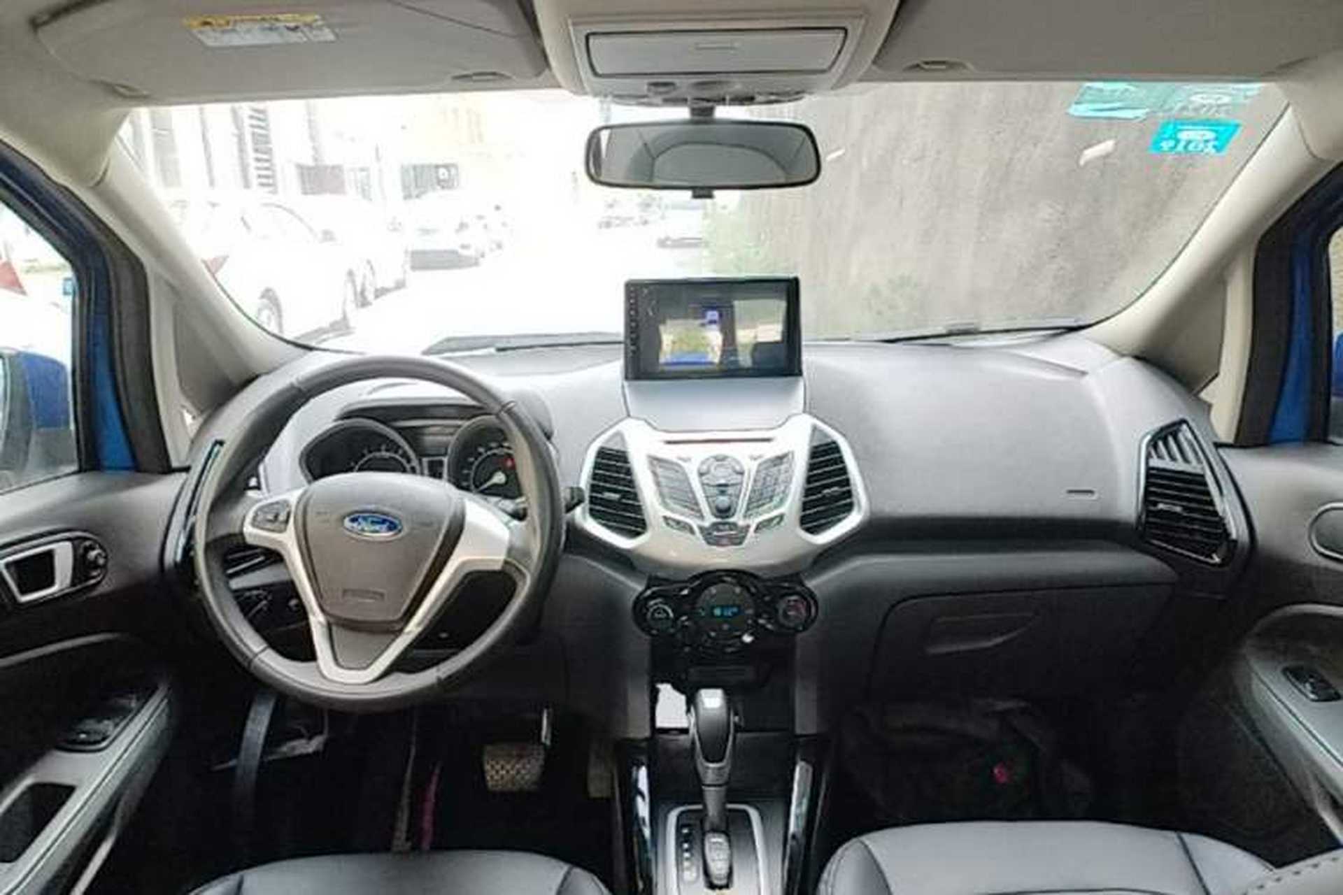 Used Ford EcoSport 2013 1.5L Automatic Prestige Model Center Console