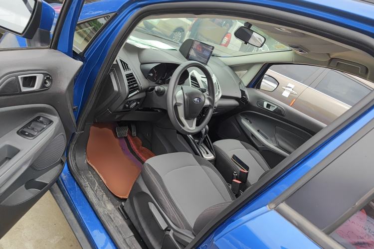 Used Ford EcoSport 2013 1.5L Automatic Fashion Model Driver Seat