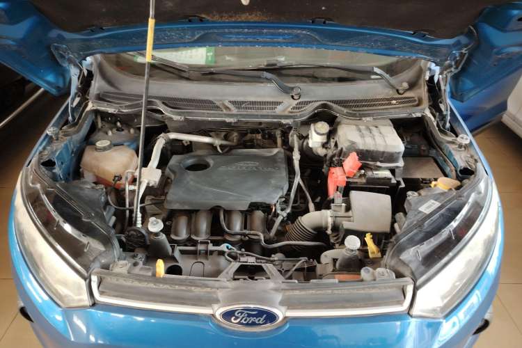 Used Ford EcoSport 2013 1.5L Automatic Fashion Model Engine Bay