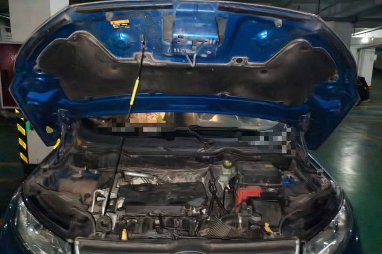Used Ford EcoSport 2013 1.5L Automatic Fashion Model Engine Bay