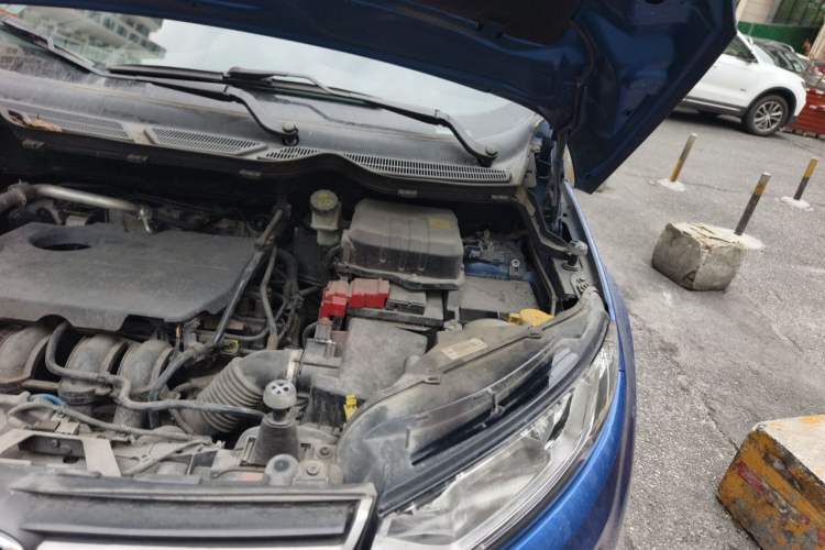 Used Ford EcoSport 2013 1.5L Automatic Fashion Model Engine Bay Left