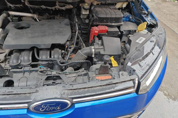 Used Ford EcoSport 2013 1.5L Automatic Prestige Model Engine Bay Left