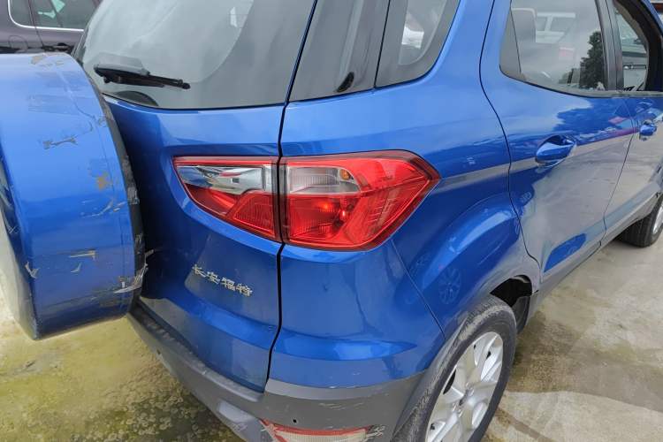 Used Ford EcoSport 2013 1.5L Automatic Fashion Model Exterior 2