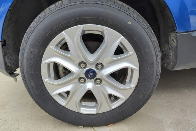 Used Ford EcoSport 2013 1.5L Automatic Fashion Model Exterior 3